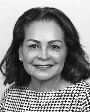 Lucy Saldaña, PharmD ’84