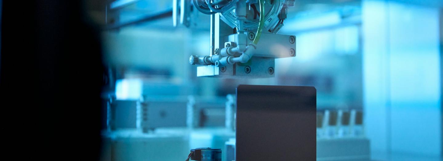 Equipment in a lab
